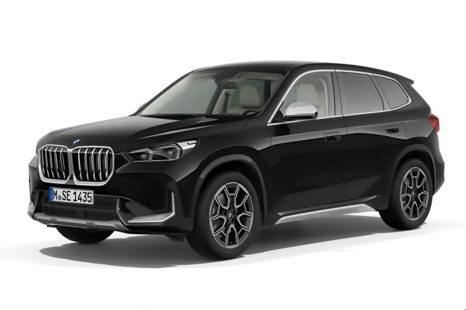 BMW x1 suv 2023 hladká strecha